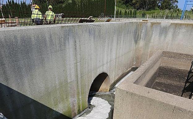 Conexión del colector industrial en la zona de Maqua. 