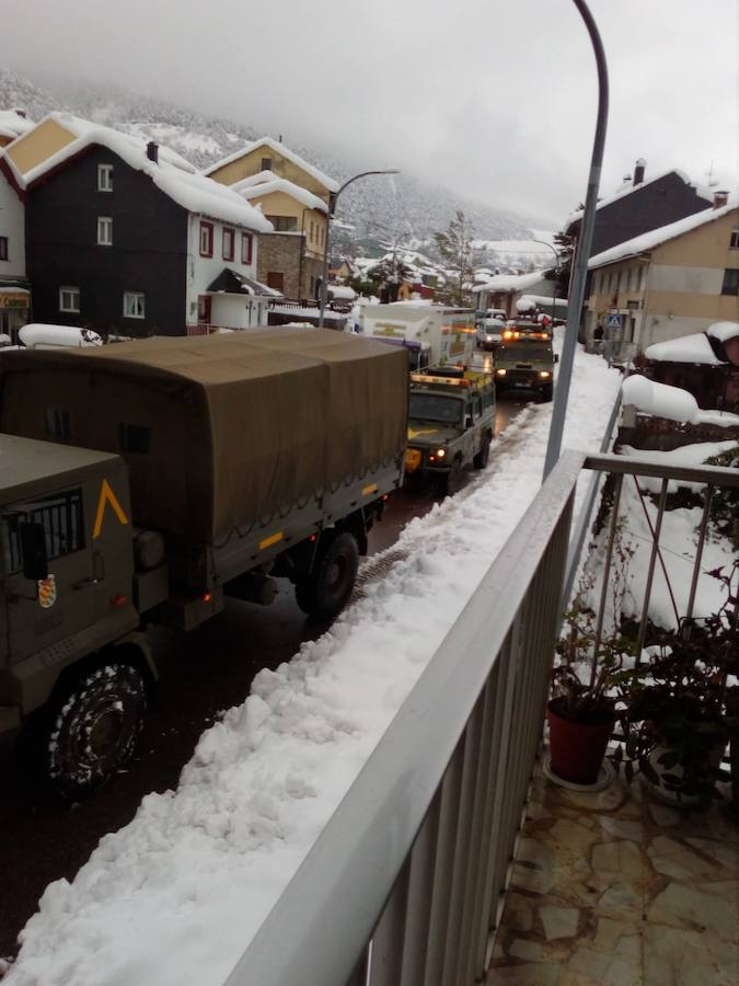 En líneas generales, la semana vendrá protagonizada por más inestabilidad hacia el oeste y menos probabilidad de lluvias hacia el oriente. Las temperaturas serán más altas y la cota de nieve será superior a los 1200/1400 metros