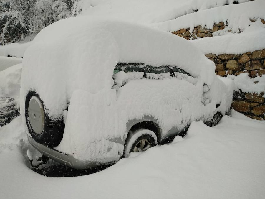 En líneas generales, la semana vendrá protagonizada por más inestabilidad hacia el oeste y menos probabilidad de lluvias hacia el oriente. Las temperaturas serán más altas y la cota de nieve será superior a los 1200/1400 metros