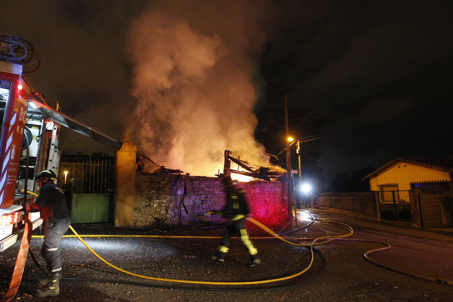 El incidente, que no causó daños personales, generó una intesa humareda visible desde muchos puntos de la ciudad
