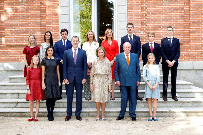 La Reina emérita acudió junto al Rey Juan Carlos a un recital en la Escuela Superior de Música de Madrid con la presencia del tenor Plácido Domingo.