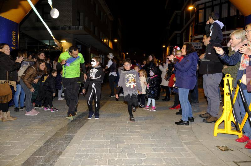 6,66 kilómetros, «el número del diablo», fue la distancia recorrida por adultos y niños disfrazados.