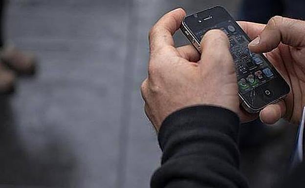 La Guardia Civil alerta de una estafa que te llegará en forma de llamada