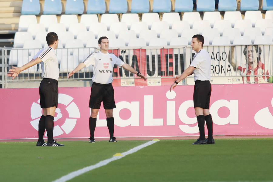 El conjunto rojiblanco no consiguió puntuar en el Estadio de los Juegos Mediterráneos. 