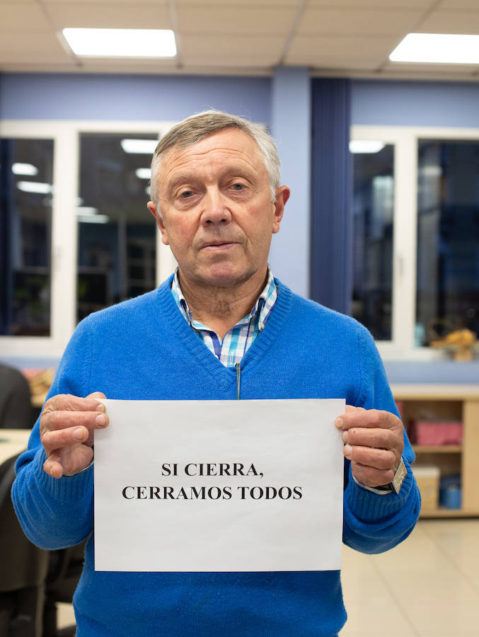 José Manuel García 'Roxín'. «Decir Alcoa es decir la comarca de Avilés. Alcoa es más que unamera factoría, representa el tejido industrial que sustenta nuestra ciudad y nuestra comarca. La trascendencia del cierre, además de la pérdida de puestos de trabajo directos e indirectos, repercutiría de manera nefasta en nuestro sector», señala el presidente de la Unión de Comerciantes de Avilés y Comarca.