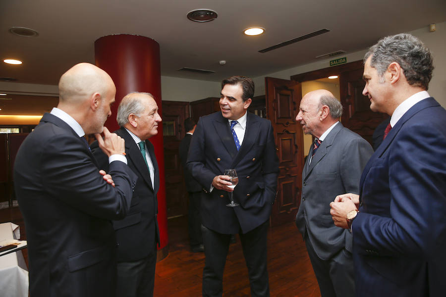 Margaritis Schinas pidió un mayor reconocimiento de los logros de la Unión en un encuentro de EL COMERCIO.