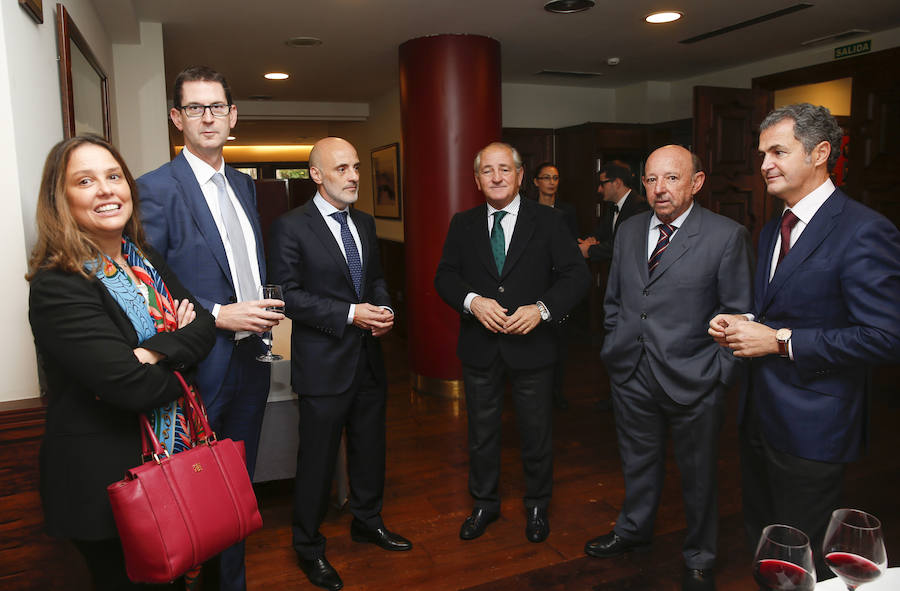 Margaritis Schinas pidió un mayor reconocimiento de los logros de la Unión en un encuentro de EL COMERCIO.