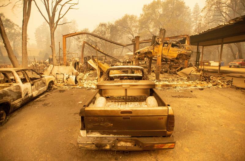 El condado de Buttle es hasta ahora el más afectado, con Camp Fire arrasando con 280 kilómetros cuadrados. Al menos cinco personas han perdido la vida al verse atrapadas por las llamas