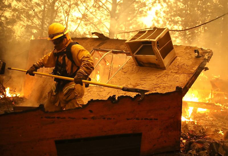 El condado de Buttle es hasta ahora el más afectado, con Camp Fire arrasando con 280 kilómetros cuadrados. Al menos cinco personas han perdido la vida al verse atrapadas por las llamas