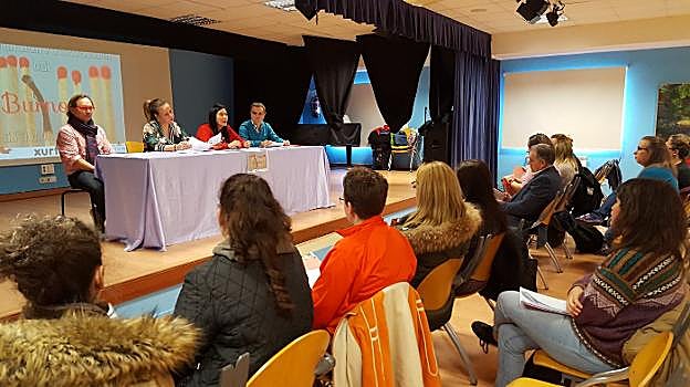 Inauguración de las jornadas organizadas por Xurtir. :: LVA