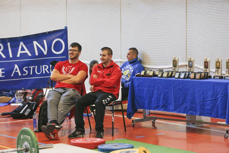 Fotos: Campeonato de halterofilia en el Pabellón de los Deportes Adolfo Suárez