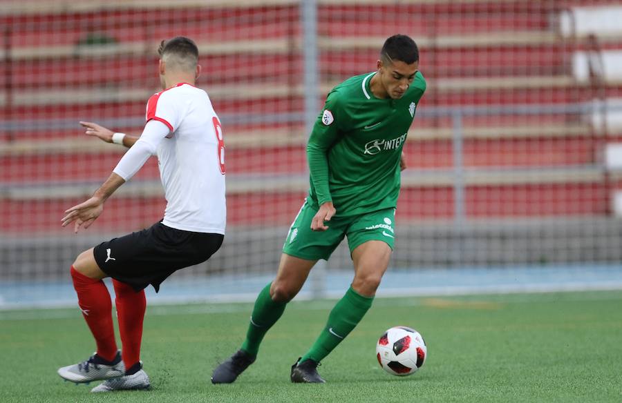 El filial del Sporting ganó (1-2) al CD Vitoria. 