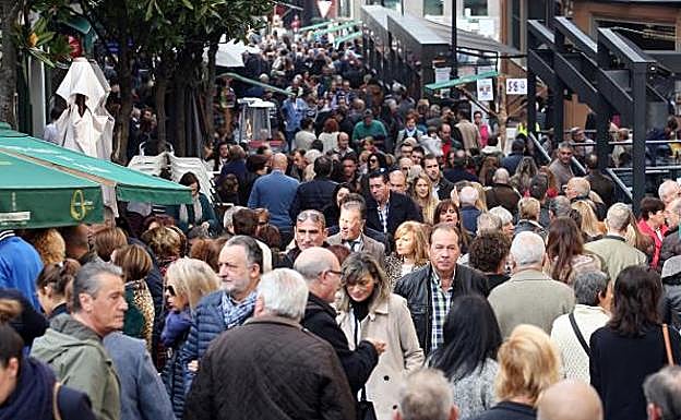 El público respondió a la esta nueva cita del Bulevar de la Sidra. 