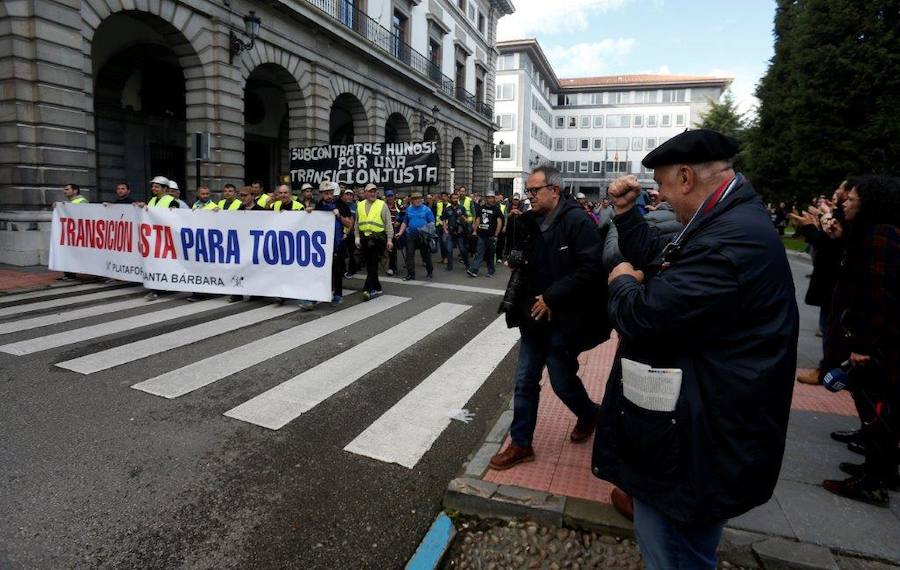 La 'marcha negra', que el domingo partió de El Bierzo (León), han llegado a la capital asturiana tras 153,5 kilómetros recorridos por una transición energética justa.