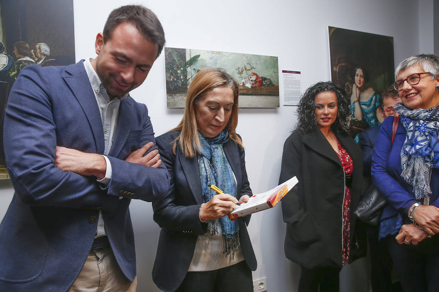 La presidente deL Congreso anunció la entrega de la Gran Cruz de la Orden Civil de Alfonso X El Sabio a Luis Felipe Fernández, impulsor de las jornadas, así como la Placa de Honor de Alfonso X El Sabio a los institutos de Ibias y Vegadeo