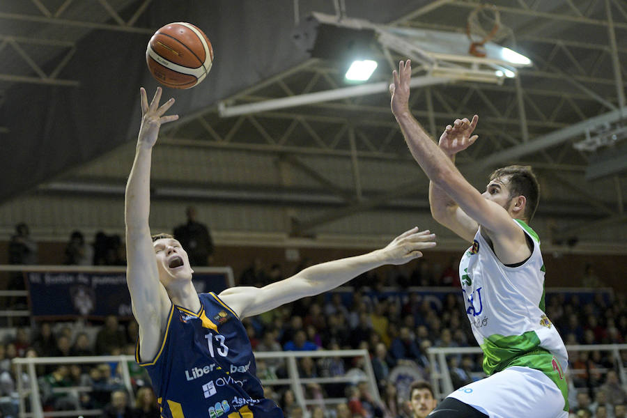 Fotos: El Liberbank Oviedo - TAU, en imágenes