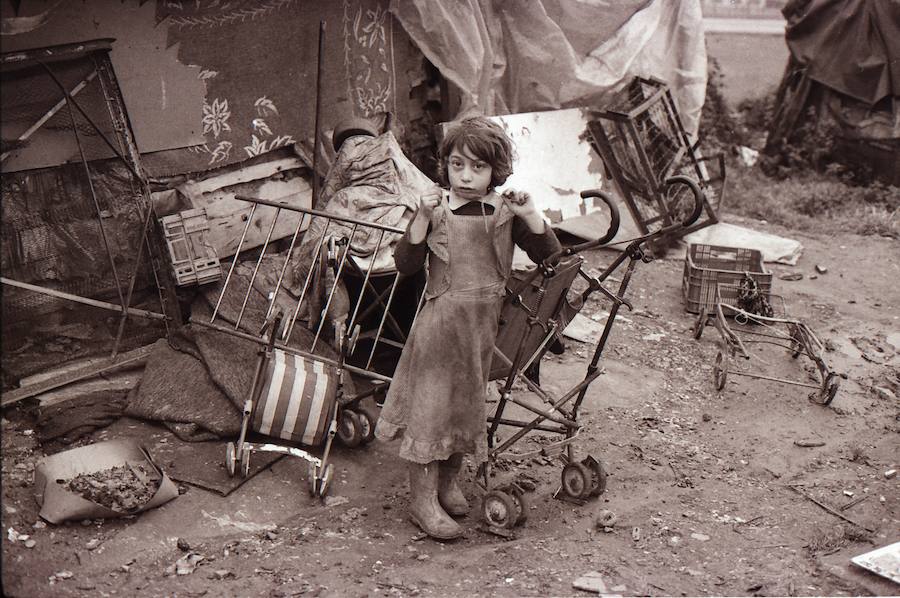 La familia del fotoperiodista, que retrató con su cámara la realidad de la región desde los años 40 hasta poco antes de su muerte en 2012, ha donado unas 200.000 imágenes a el Museo del Pueblo de Asturias