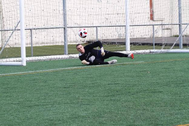 Slavi, ayer en su primer entrenamiento en La Toba 3. 