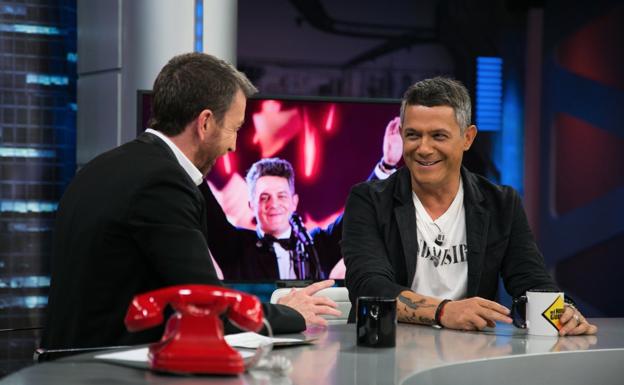 Alejandro Sanz cumple 50 años reivindicando la necesidad de «disfrutar el presente»