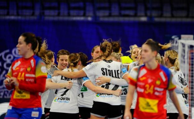 Las jugadoras de Alemania celebran su victoria frente a Alemania. 