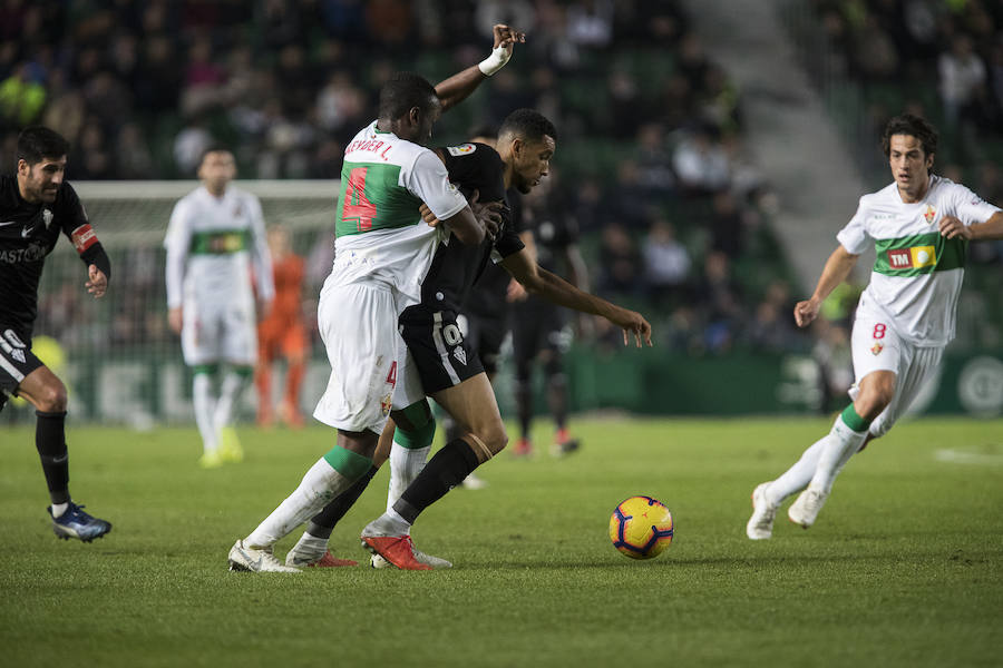 Fotos: Elche 0-0 Sporting, en imágenes