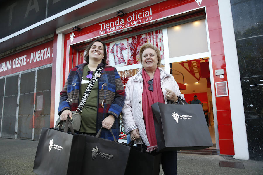 Estas camisetas puestas a la venta solo pueden ser adquiridas por abonados, son edición limitada y salen a un precio de 85 euros