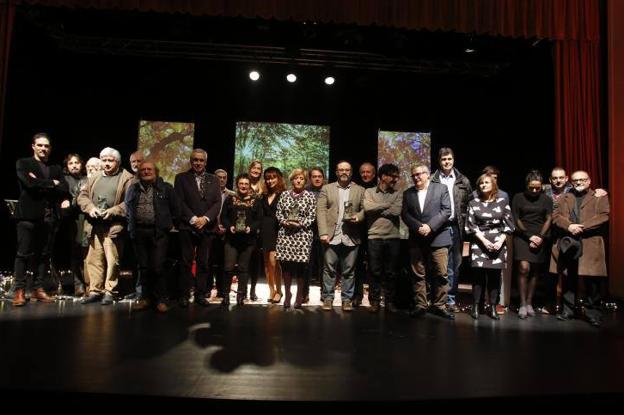 Francisco Carantoña, Salvador Gutiérrez, José Ángel Pérez, Mari Luz Suárez, Edu Galán, Manuela Busto y Darío Adanti. 