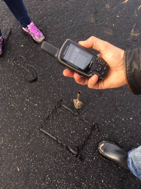 El pasado mes de abril, tras otro episodio de estas características, el Ayuntamiento de Gijón solicitó a la Universidad de Oviedo un estudio para determinar el origen de la mancha de carbón, aunque la mayoría de los expertos coinciden en apuntar como única causa el naufragio del carguero 'Castillo de Salas'.