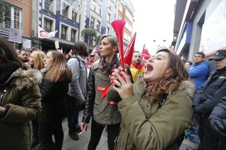 Se concentran en demanda de una subida salarial