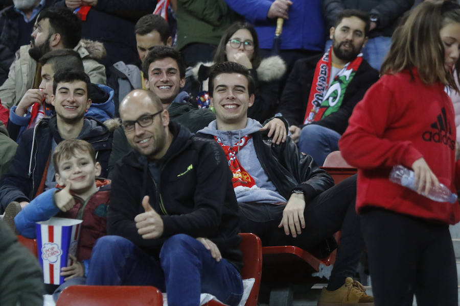 Fotos: ¿Estuviste en el encuentro del Sporting contra el Mallorca? ¡Búscate!
