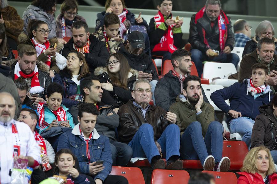 Fotos: ¿Estuviste en el encuentro del Sporting contra el Mallorca? ¡Búscate!