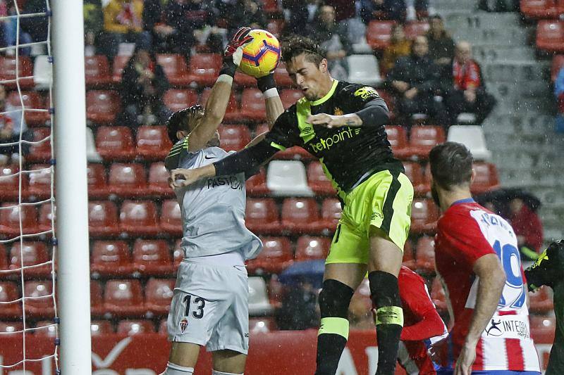 Fotos: Los mejores instantes del Sporting - Granada (1-0)