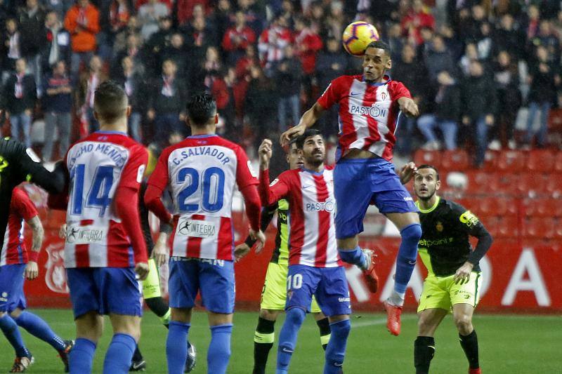 Fotos: Los mejores instantes del Sporting - Granada (1-0)