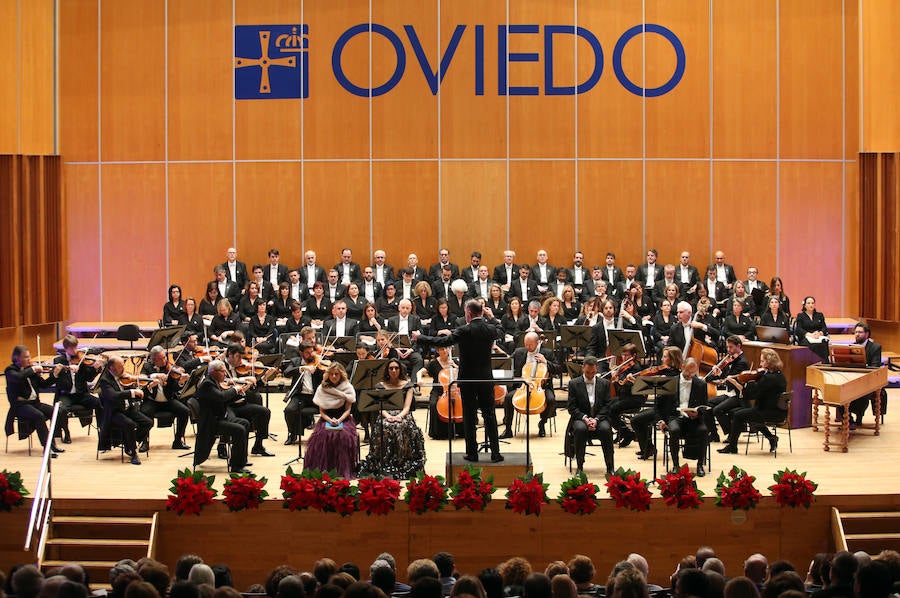 Un rito protagonizado por el Coro de la Fundación Princesa de Asturias y la Orquesta Sinfónica del Principado de Asturias (OSPA) que se escucha, un año más, como regalo de la Navidad