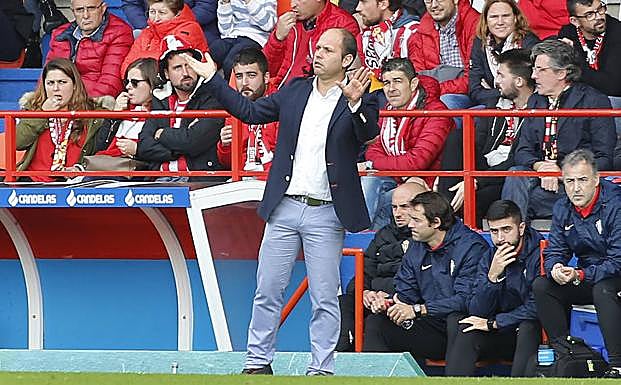 José Alberto López, técnico del Sporting. 