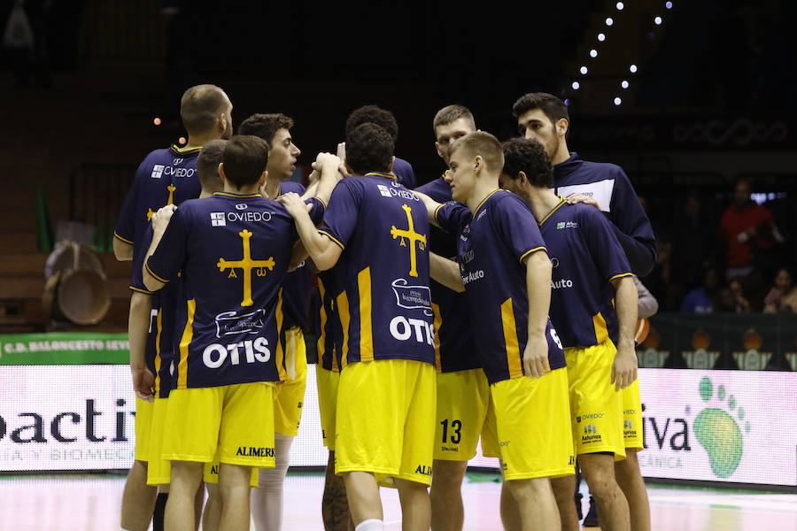 El equipo ovetense no pudo despedirse del año con una victoria tras perder por 85-69 en terreno hispalense