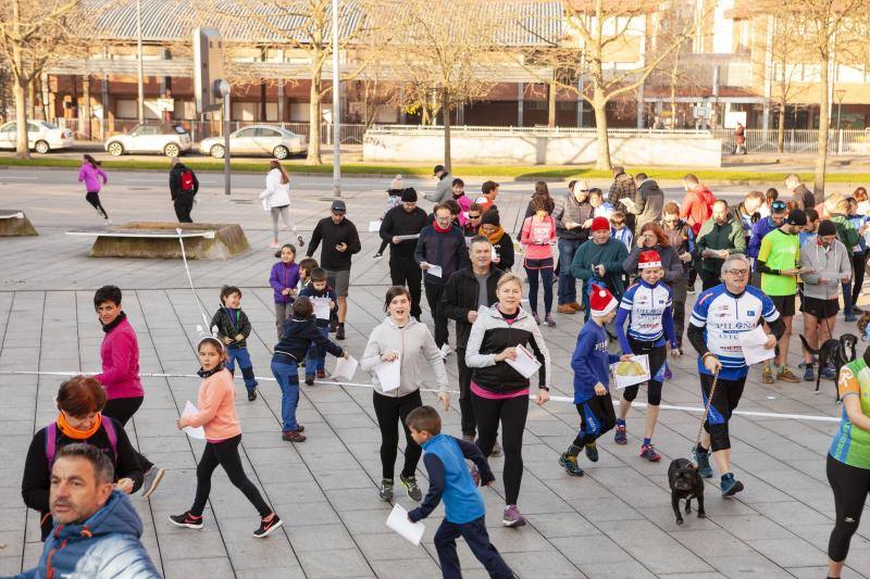 El parque de los Pericones se llenó de corredores, que se entrenaron para la última carrera del año.