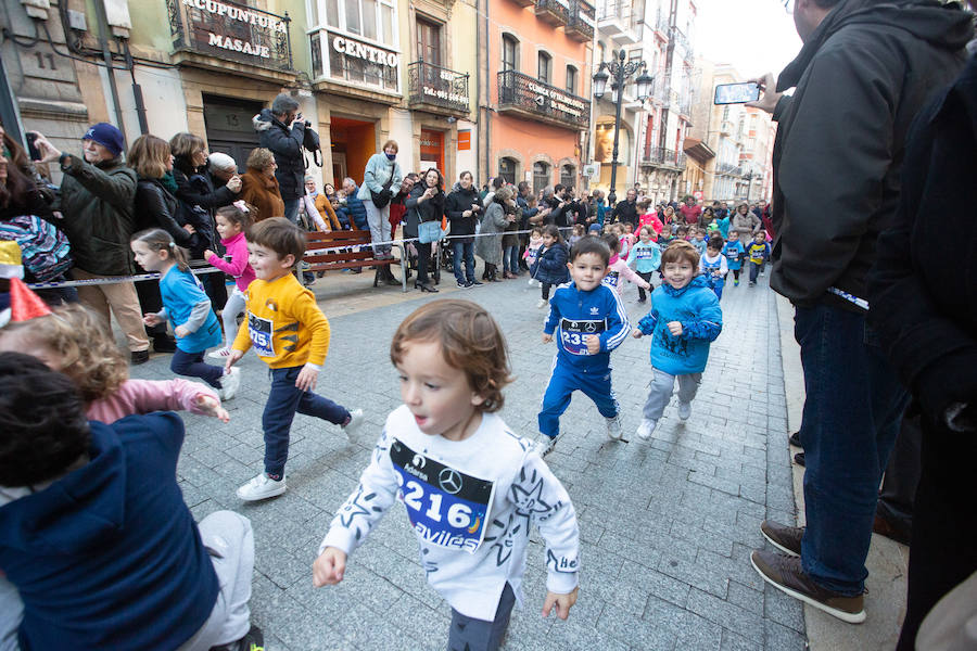 Fotos: ¿Estuviste en la San Silvestre de Avilés? ¡Búscate!