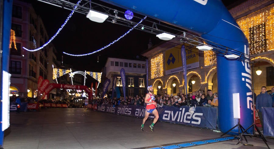 Fotos: ¿Estuviste en la San Silvestre de Avilés? ¡Búscate!