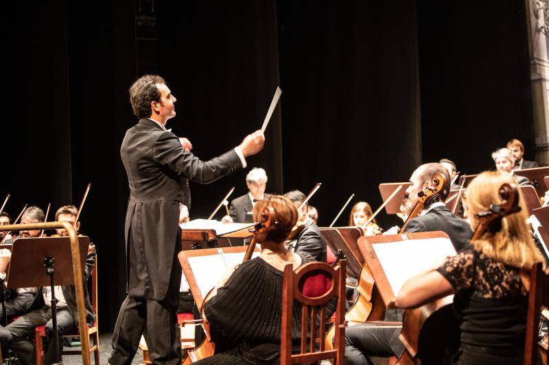 La Orquesta Sinfónica Ciudad de Avilés ofreció su primer recital del 2019 ante un numeroso público.