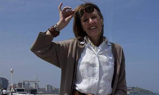 Henar Ortiz la vuelve a liar: pide «un 2019 sin Borbones»
