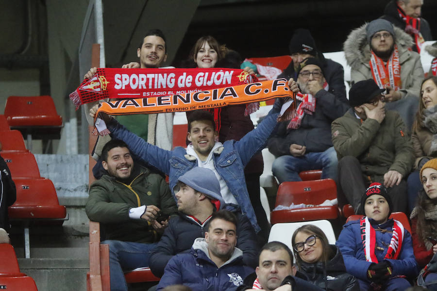 Fotos: ¿Estuviste en el Sporting - Valencia? ¡Búscate!