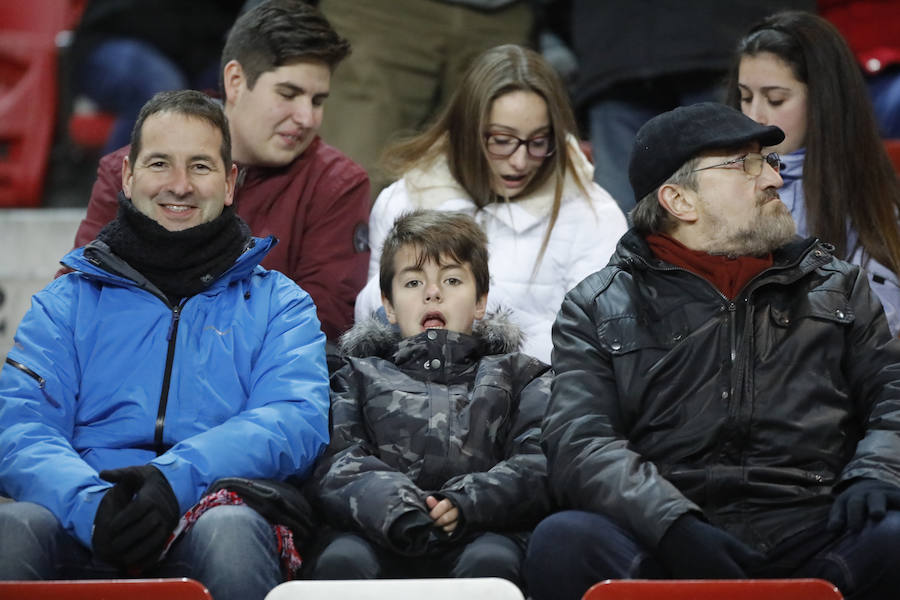 Fotos: ¿Estuviste en el Sporting - Valencia (2-1)? ¡Búscate!