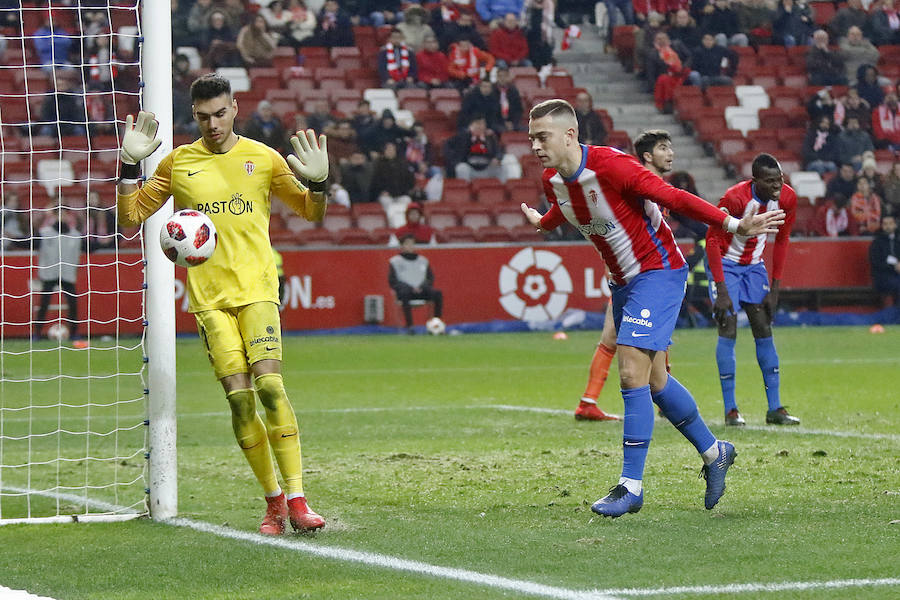 Los rojiblancos toman ventaja en elimitatoria tras ganar al conjunto ché en El Molinón