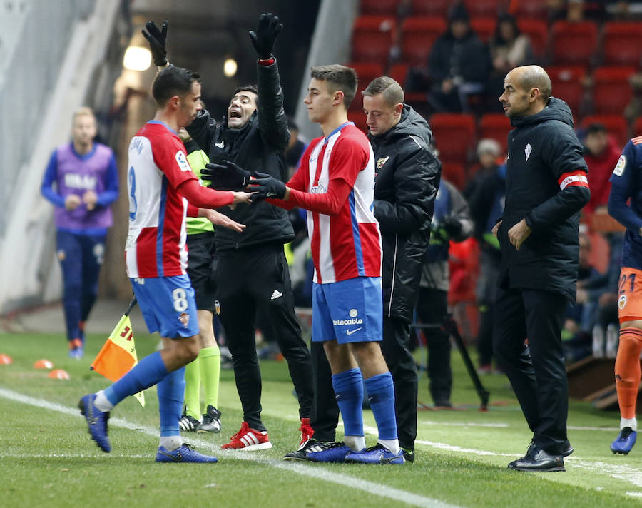 Los rojiblancos toman ventaja en elimitatoria tras ganar al conjunto ché en El Molinón