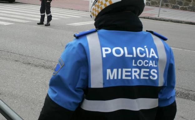 Detenido un conductor en Mieres que quintuplicó la tasa de alcohol