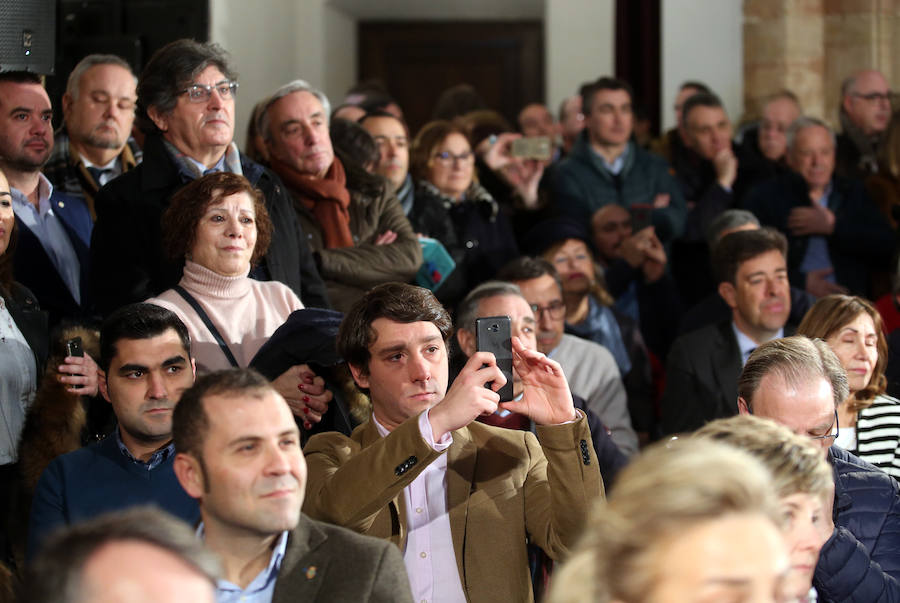 El presidente del PP acude al Hotel de la Reconquista en el que ha tenido lugar el acto oficial de presentación de Teresa Mallada como candidata a la Presidencia del Principado y de Alfredo Canteli como candidato al Ayuntamiento de la capital asturiana