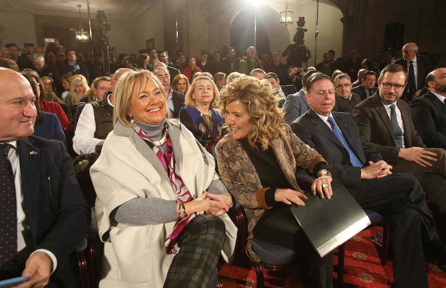 El presidente del PP acude al Hotel de la Reconquista en el que ha tenido lugar el acto oficial de presentación de Teresa Mallada como candidata a la Presidencia del Principado y de Alfredo Canteli como candidato al Ayuntamiento de la capital asturiana