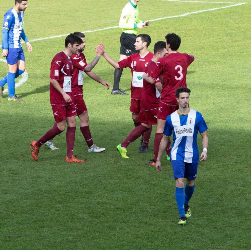 Fotos: Real Avilés 0-3 Gijón Induistrial, en imágenes