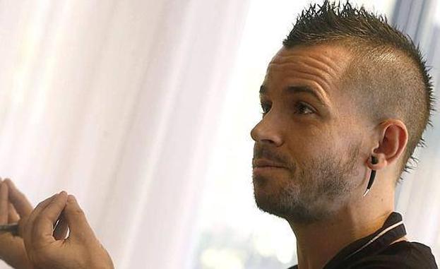 El peculiar bocadillo de calamares de Dabiz Muñoz que ha hecho enloquecer a Twitter